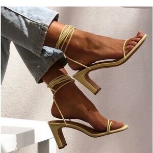 Billini Sabo Skirt Leila Lemon Yellow Wrap Sandal Heels 7